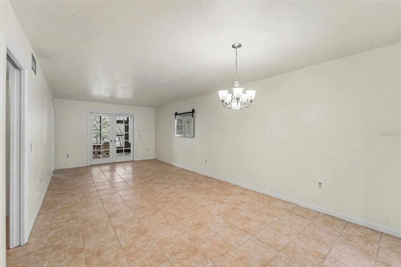 175 E Hartford St #5a Property Photo 6