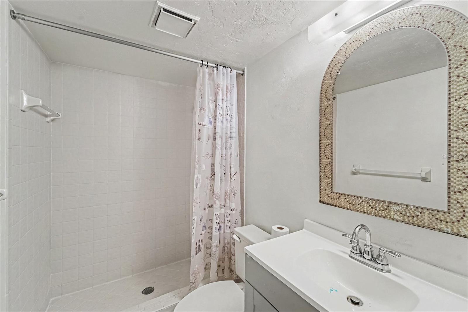 175 E Hartford St #5a Property Photo 16