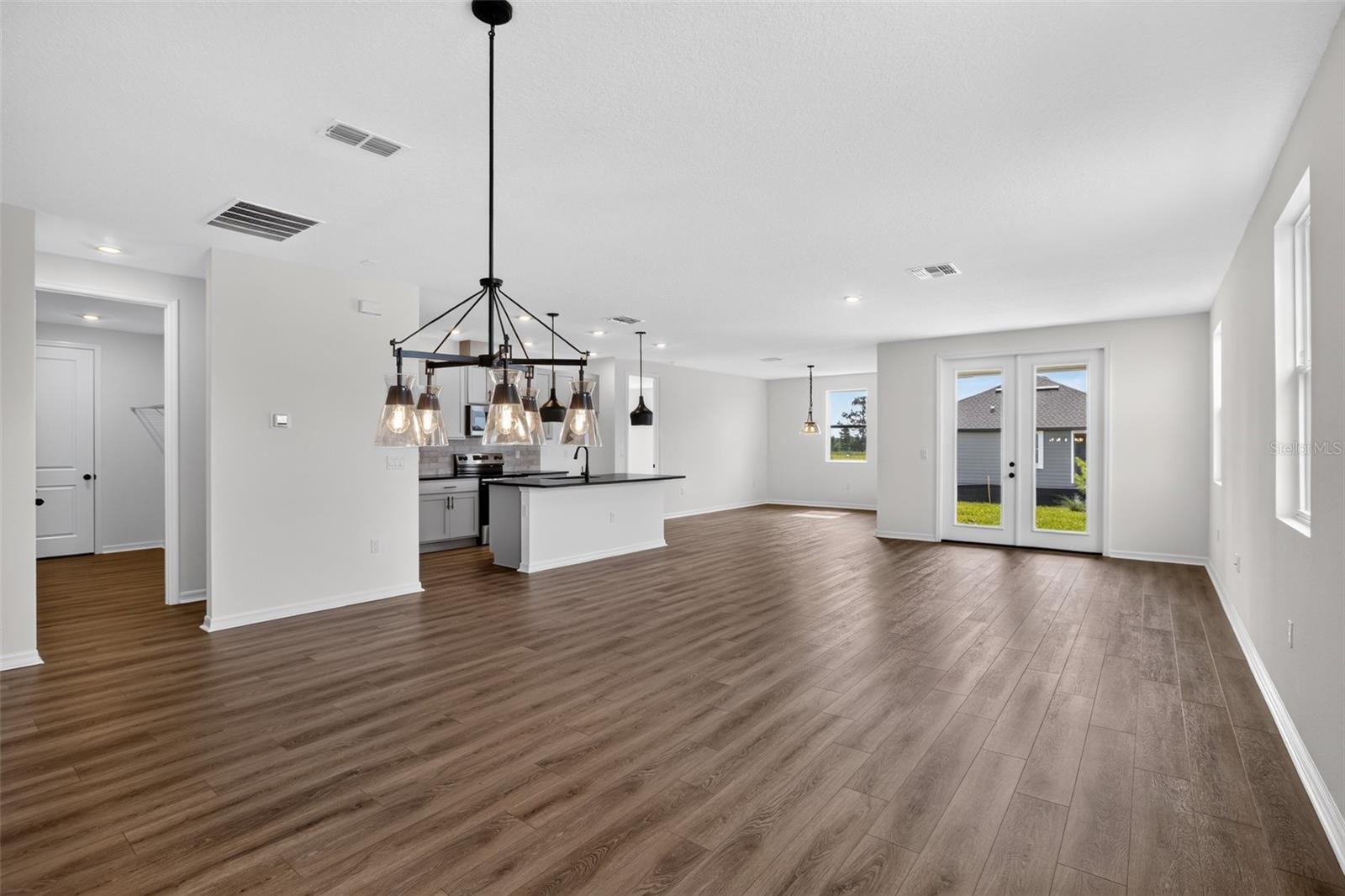 30134 Emerald Forest Dr Property Photo 6