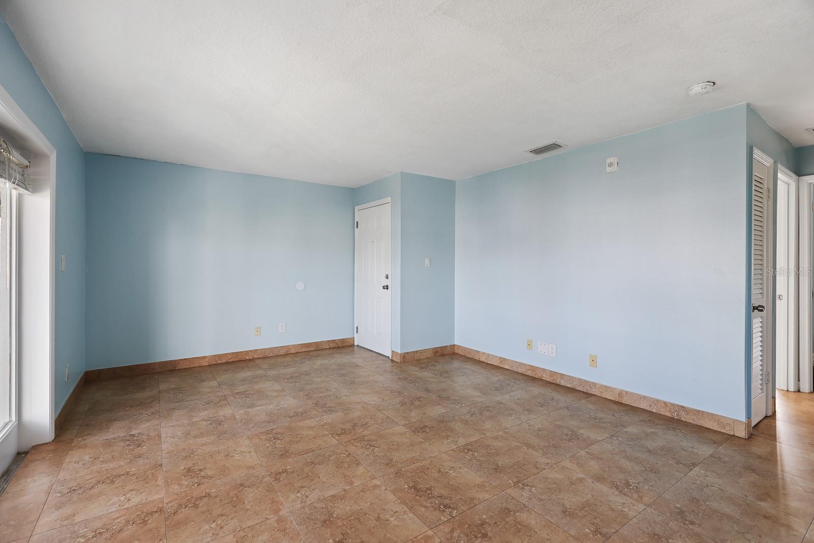 4859 Coquina Key Dr Se #c Property Photo 4