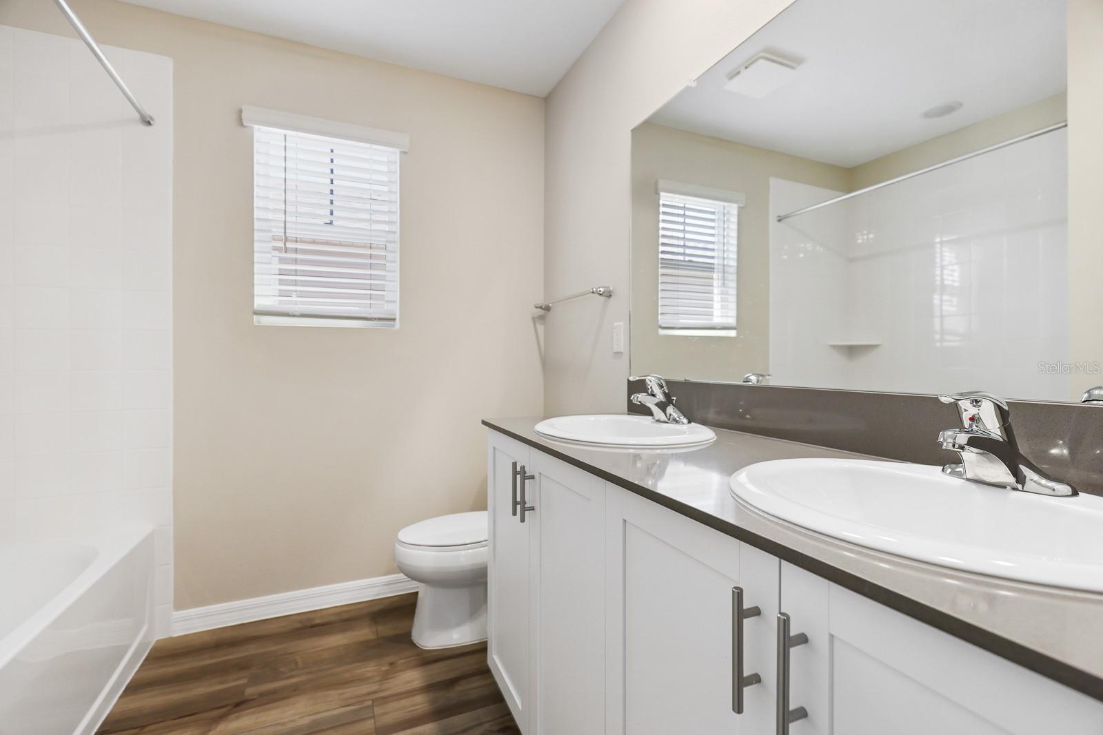 13034 Wellspring Dr Property Photo 27