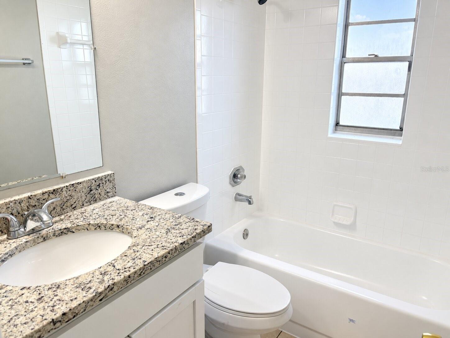432 Regal Park Dr Property Photo 8