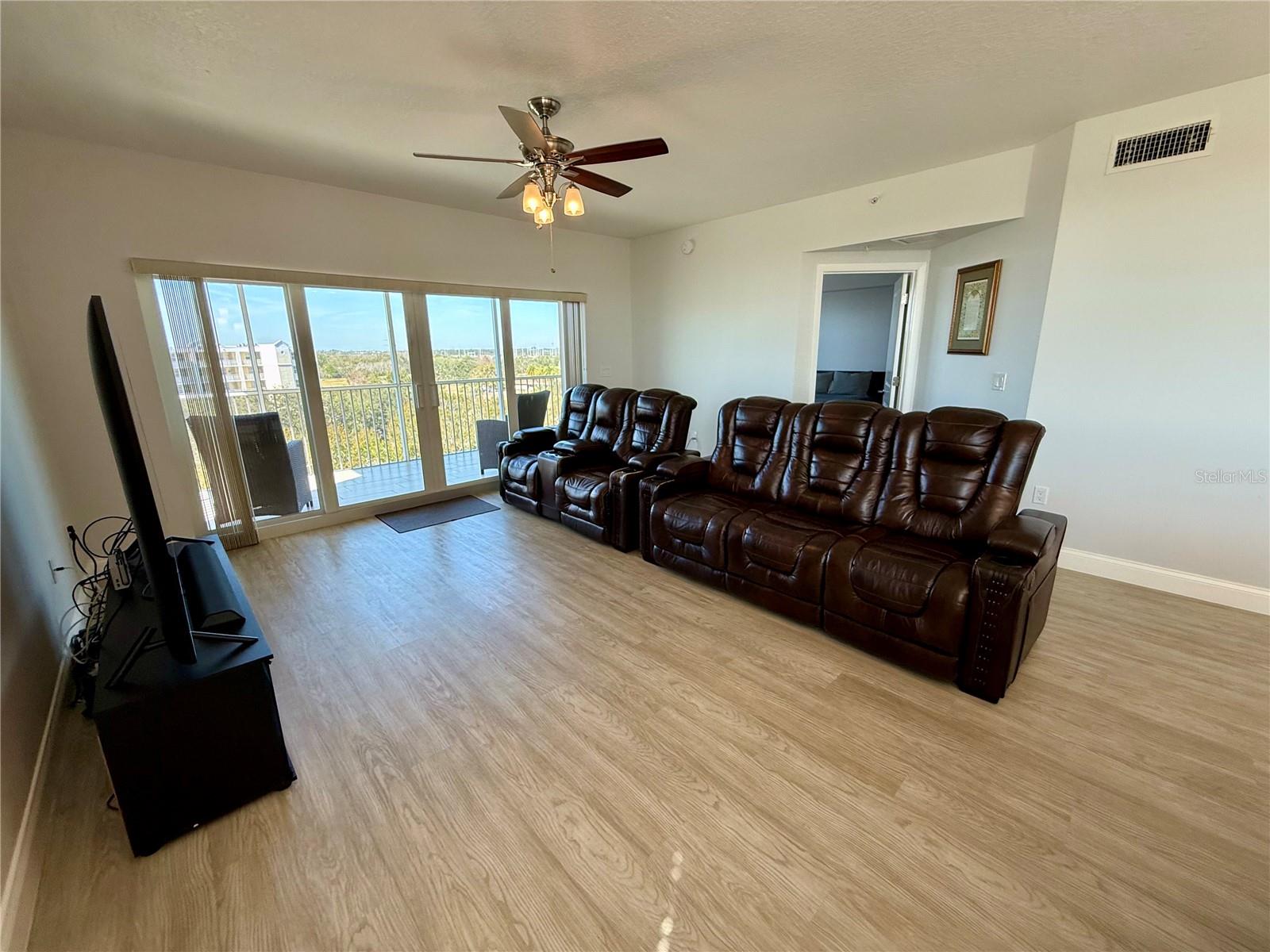 960 Starkey Rd #10501 Property Photo 6