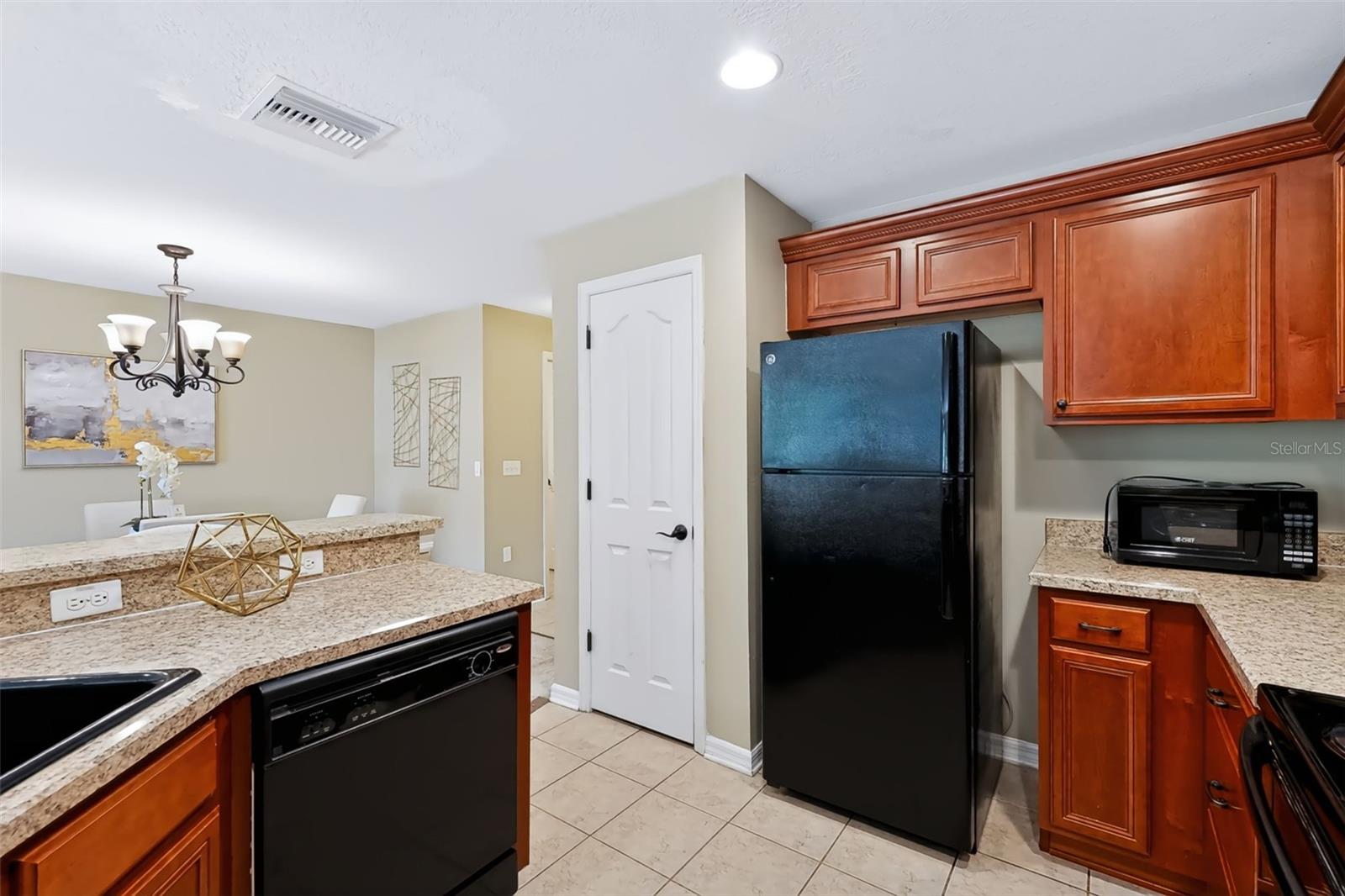 4525 Limerick Dr Property Photo 13