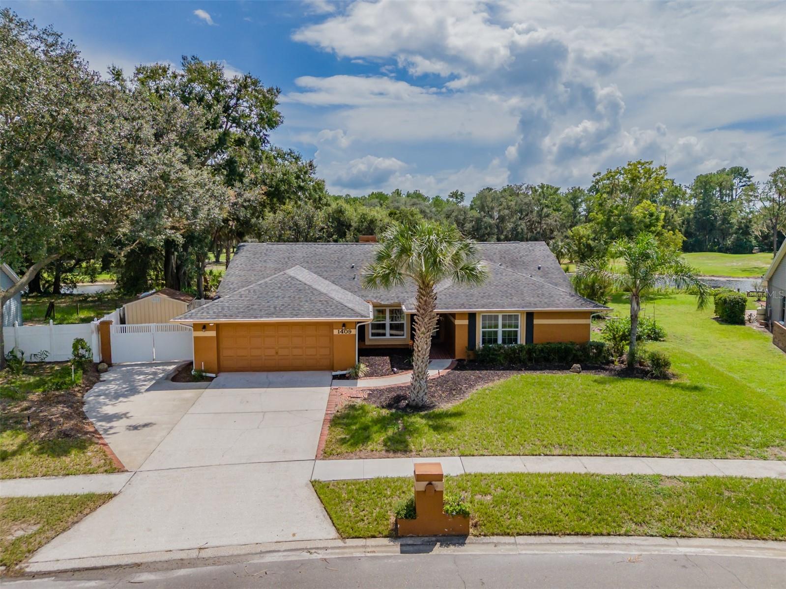 1409 Holleman Property Photo 1