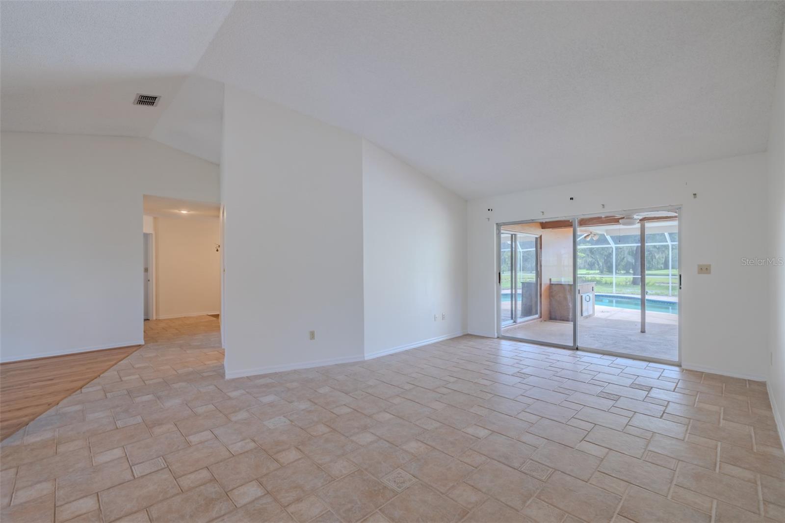 1409 Holleman Property Photo 12