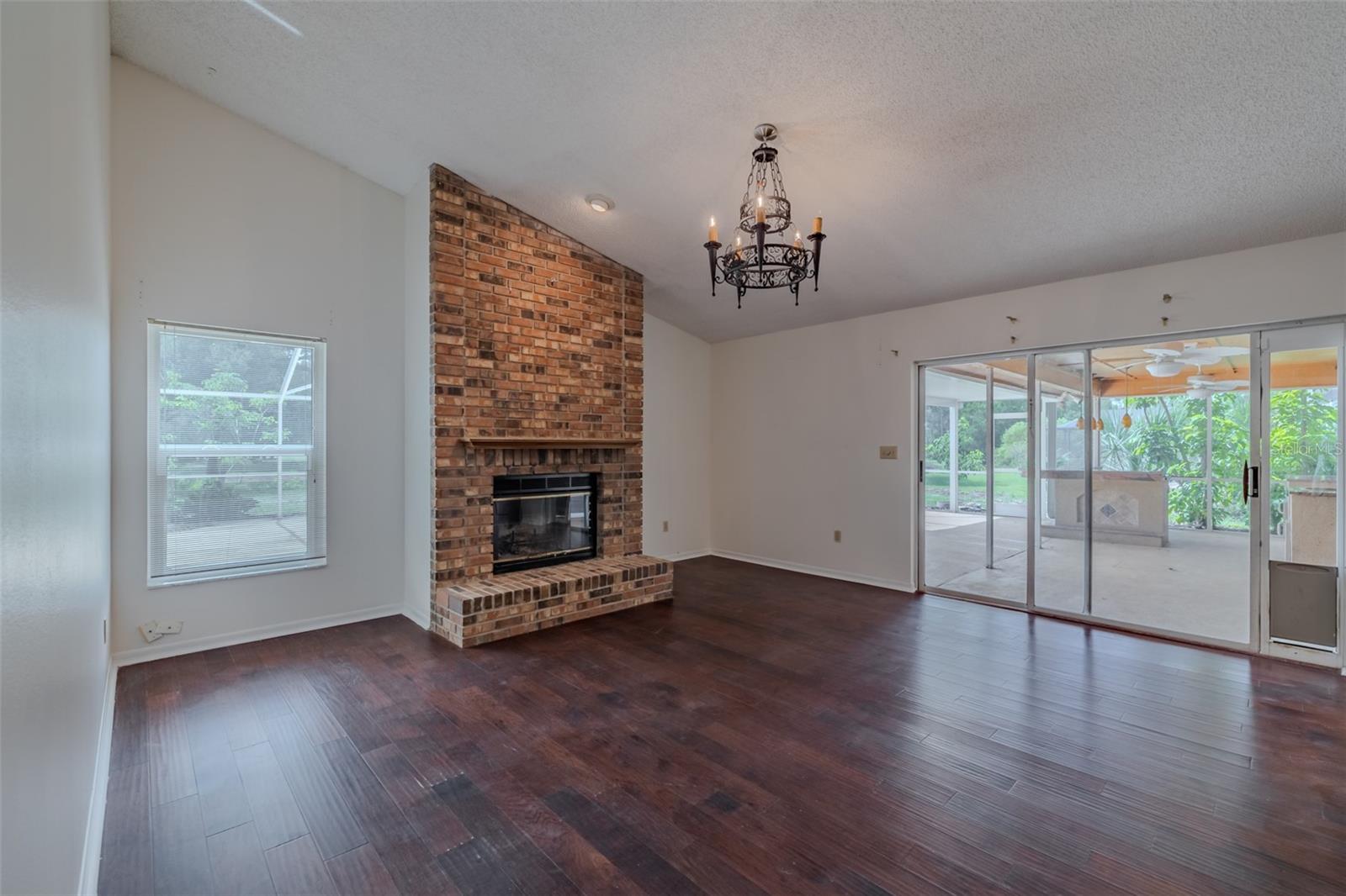 1409 Holleman Property Photo 23