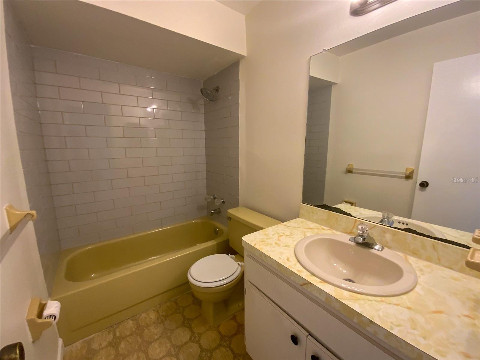 12622 Timberwood Ct Property Photo 19
