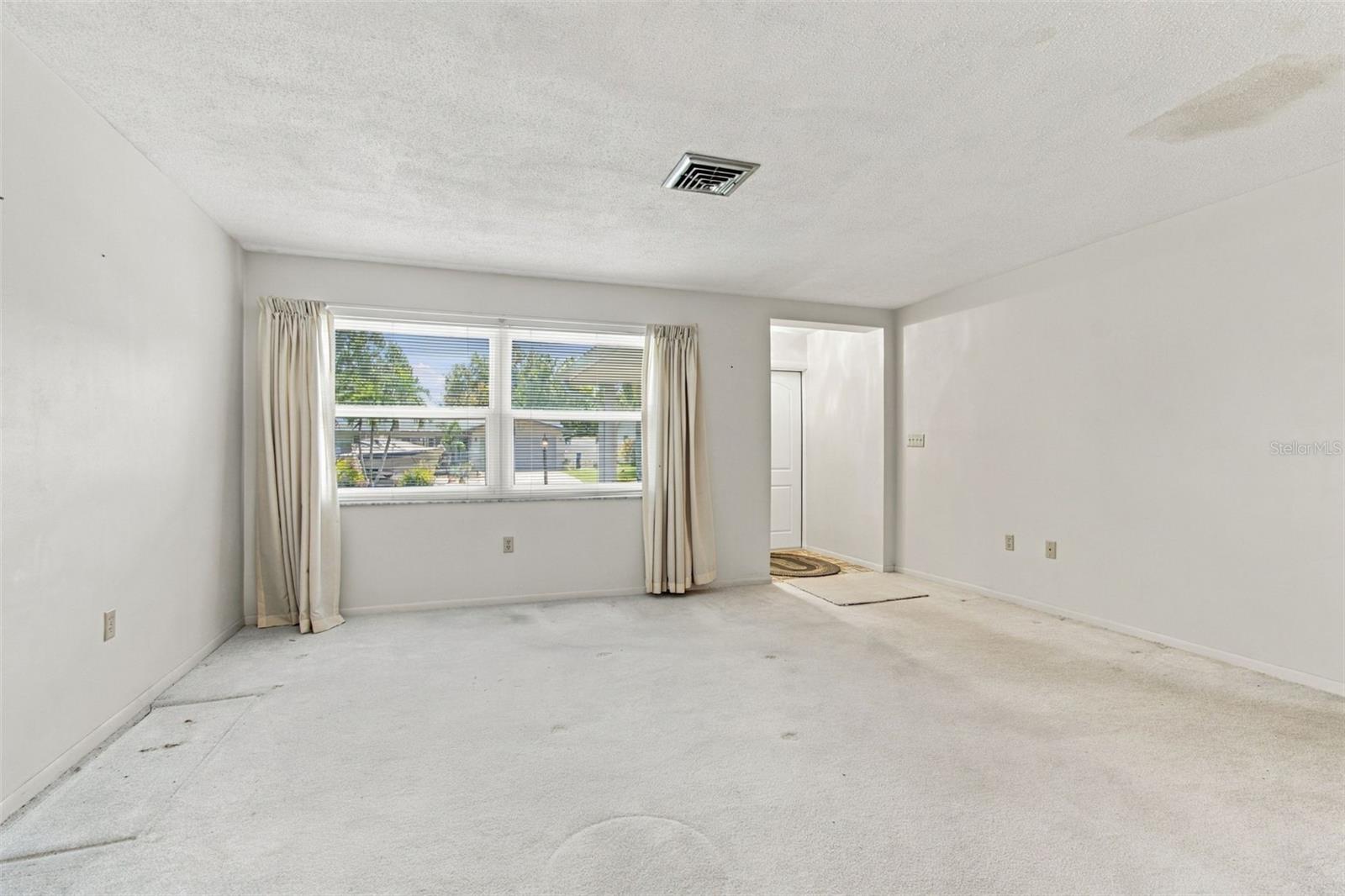 11161 105th Ave Property Photo 9