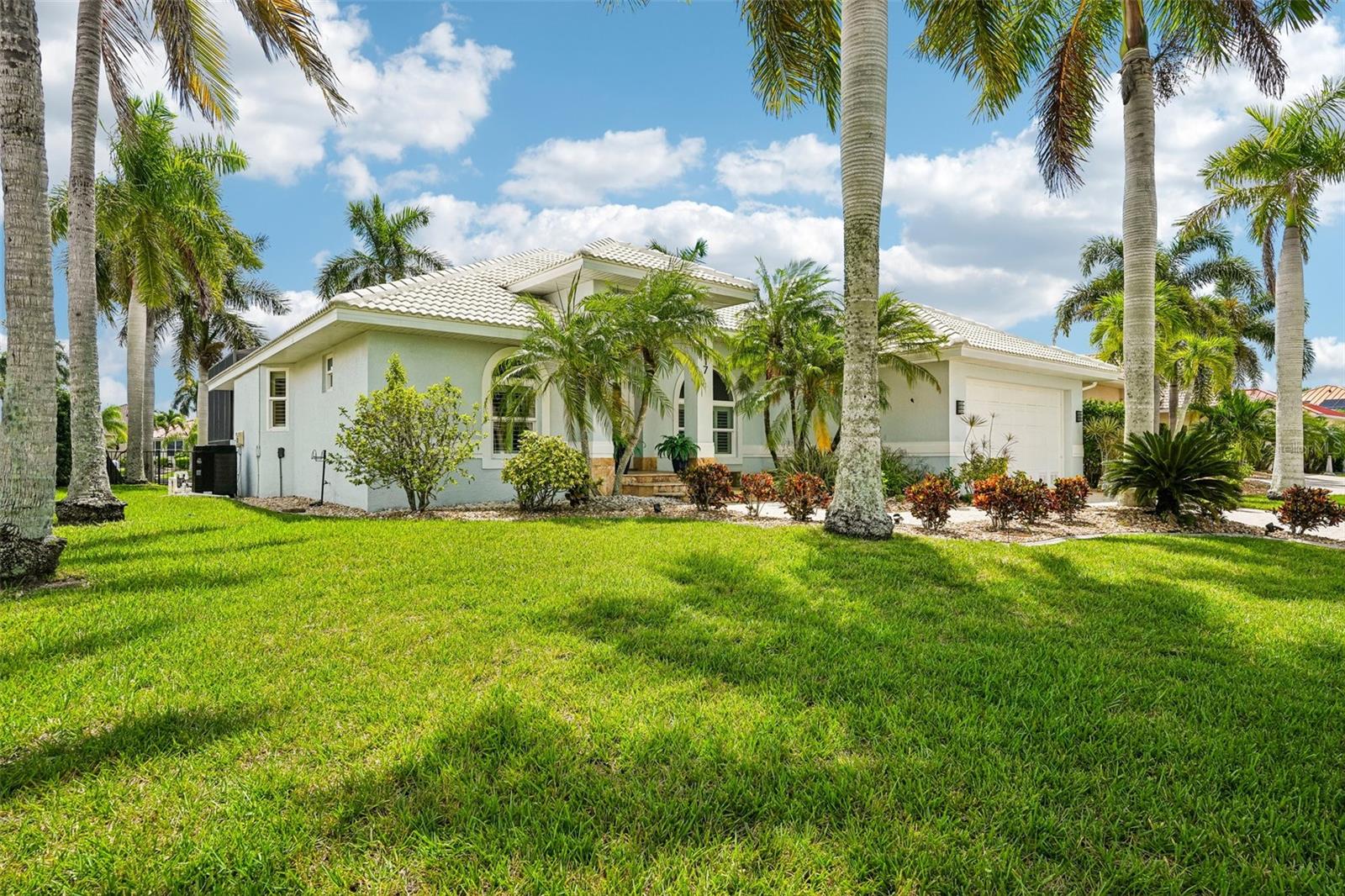 1217 Sea Breeze Ct Property Photo 5