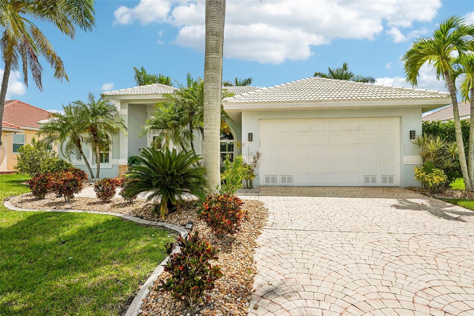 1217 Sea Breeze Ct Property Photo 7