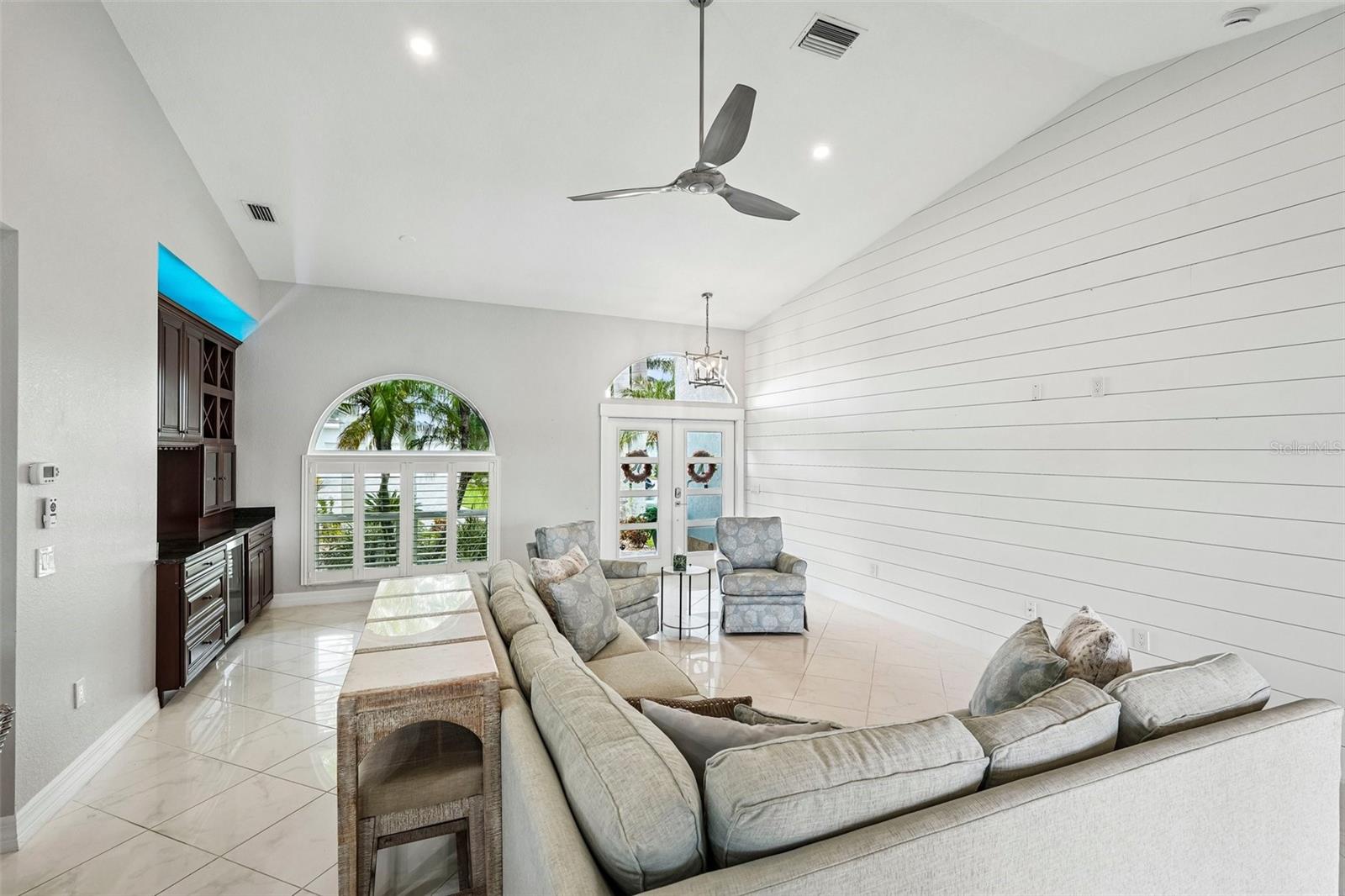 1217 Sea Breeze Ct Property Photo 14