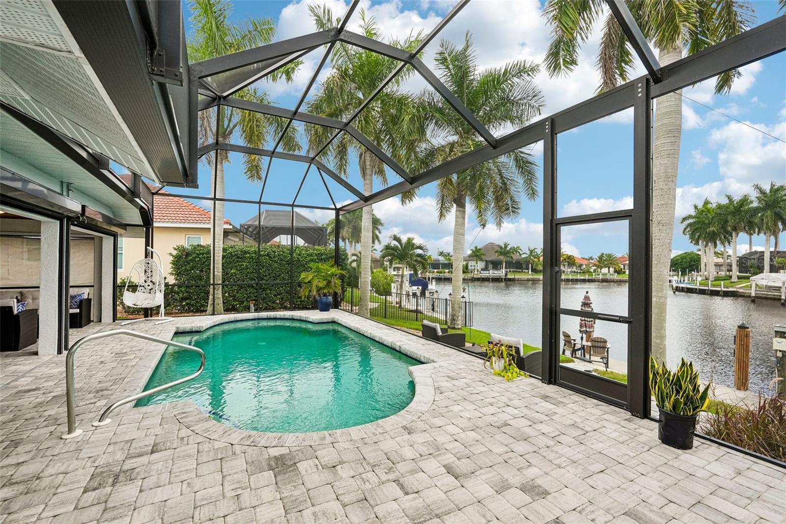 1217 Sea Breeze Ct Property Photo 38