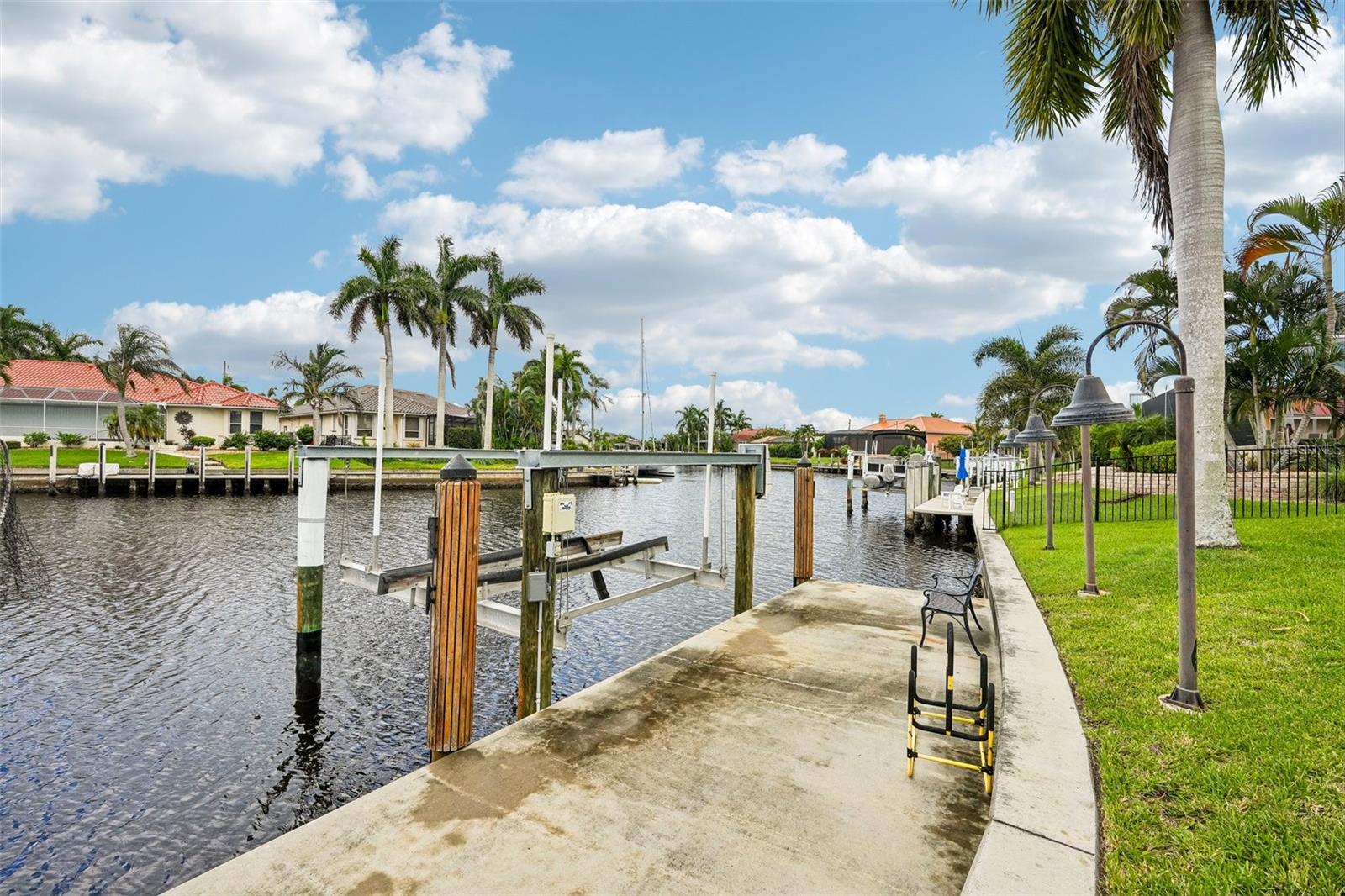 1217 Sea Breeze Ct Property Photo 42