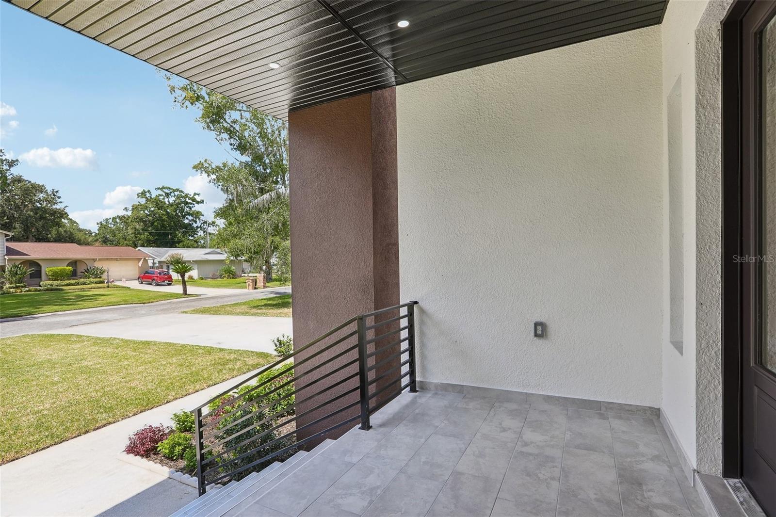 806 Lamont Pl Property Photo 5