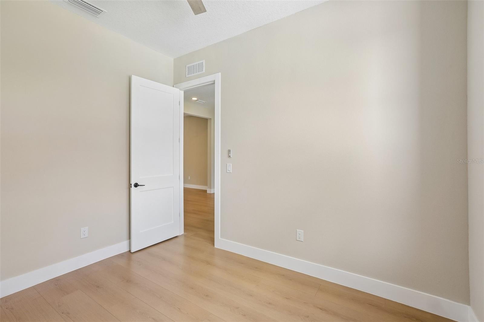 806 Lamont Pl Property Photo 19