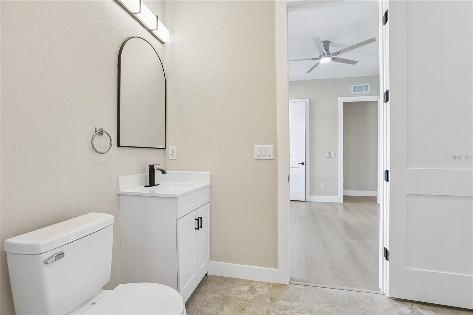 806 Lamont Pl Property Photo 37