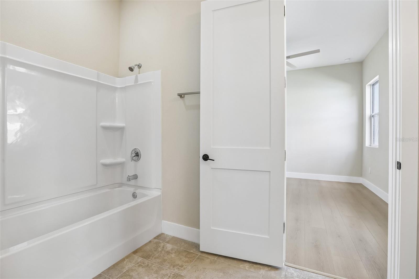 806 Lamont Pl Property Photo 38