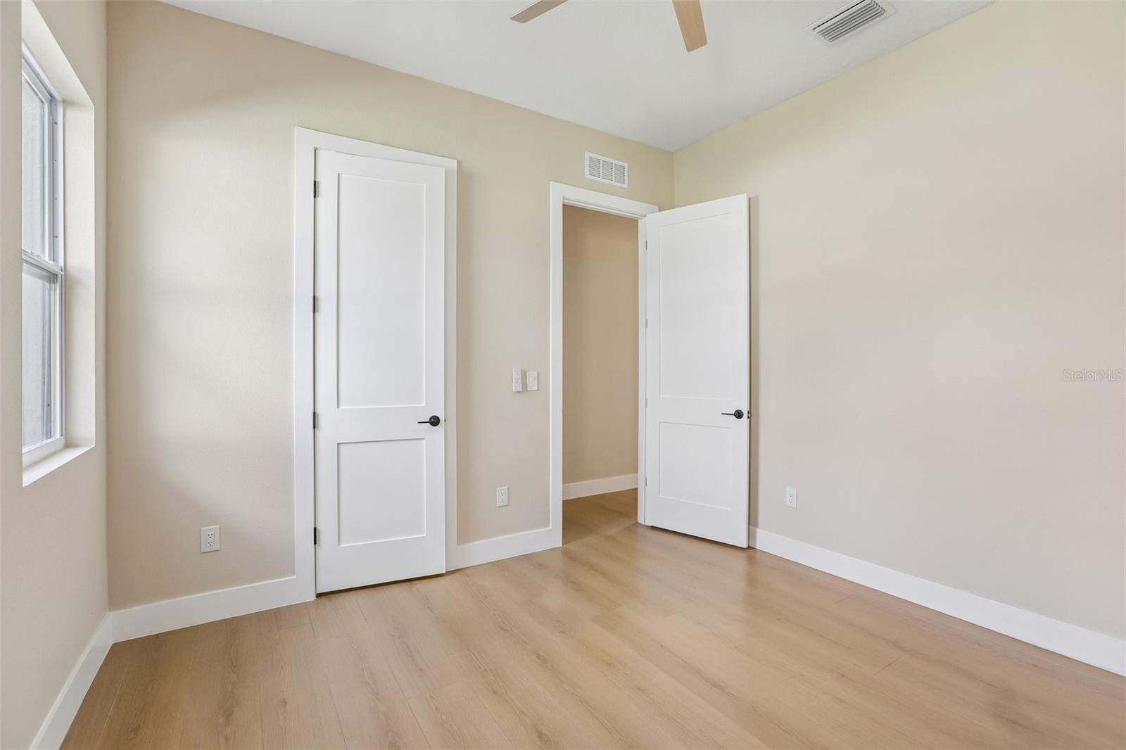 806 Lamont Pl Property Photo 40
