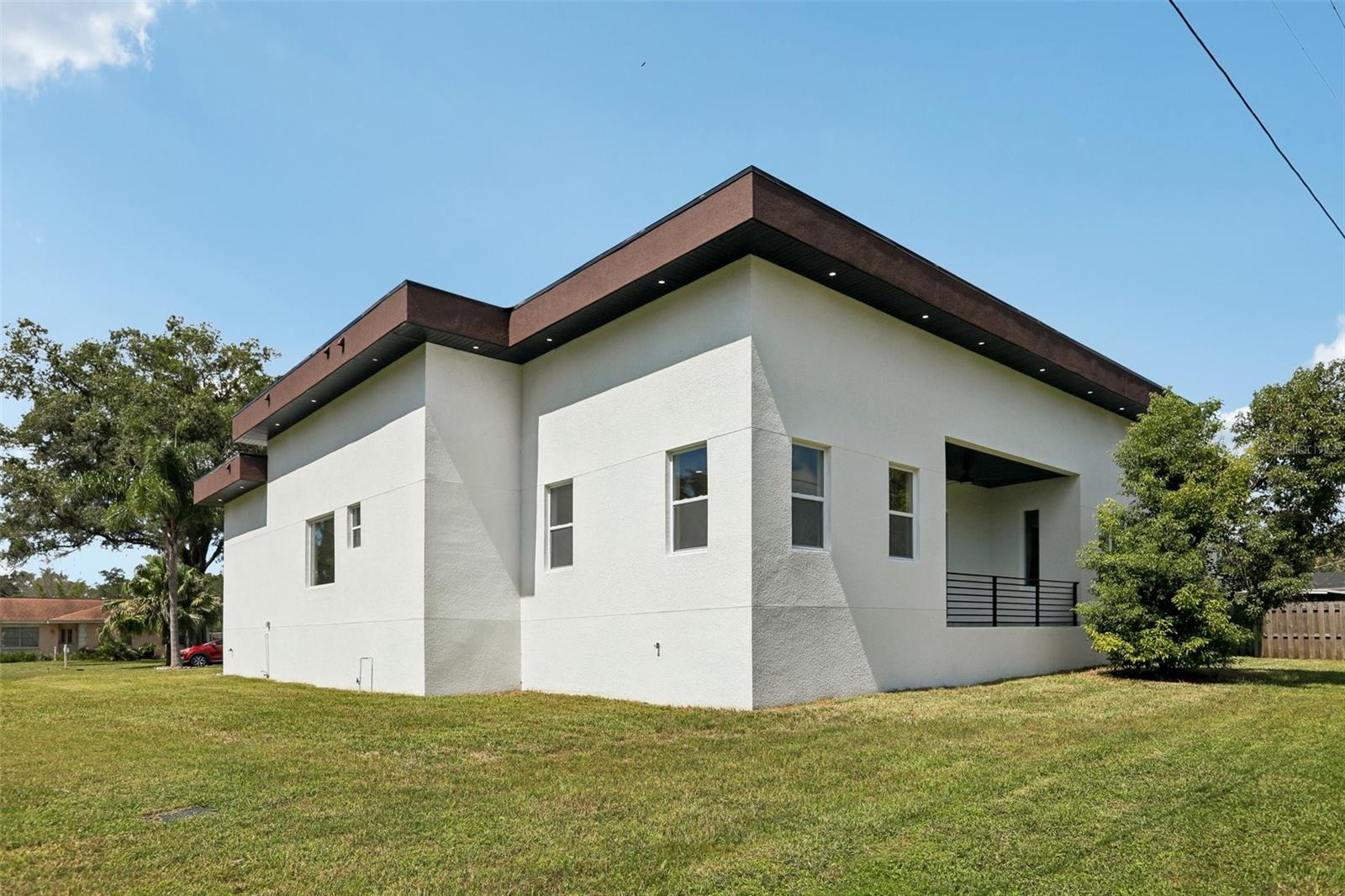 806 Lamont Pl Property Photo 45