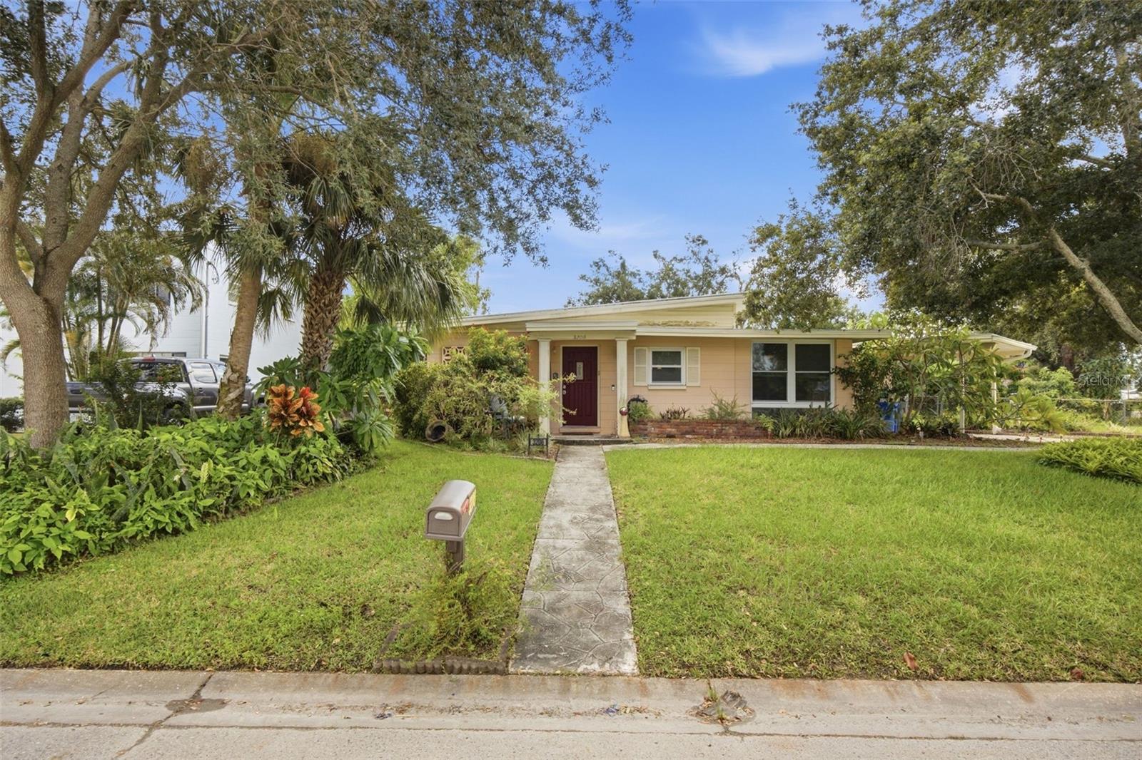 3206 River Cove Dr Property Photo 1