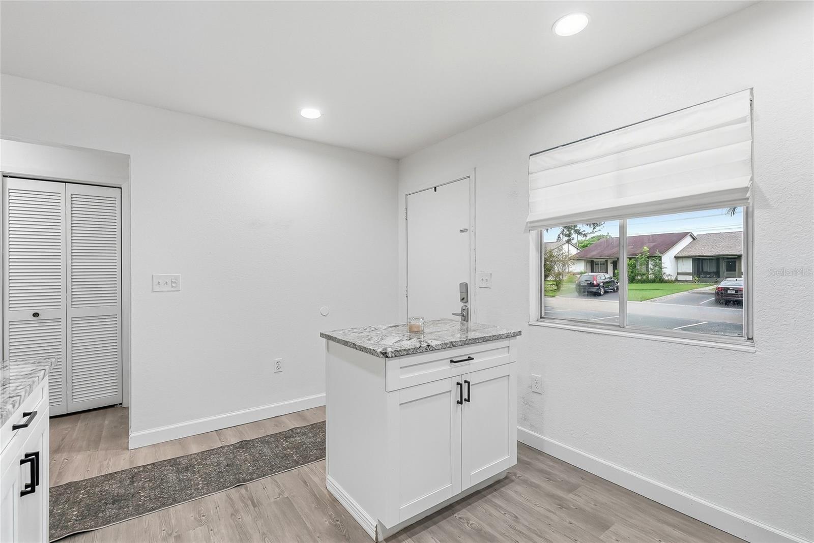 2265 Bancroft Cir S #b Property Photo 10
