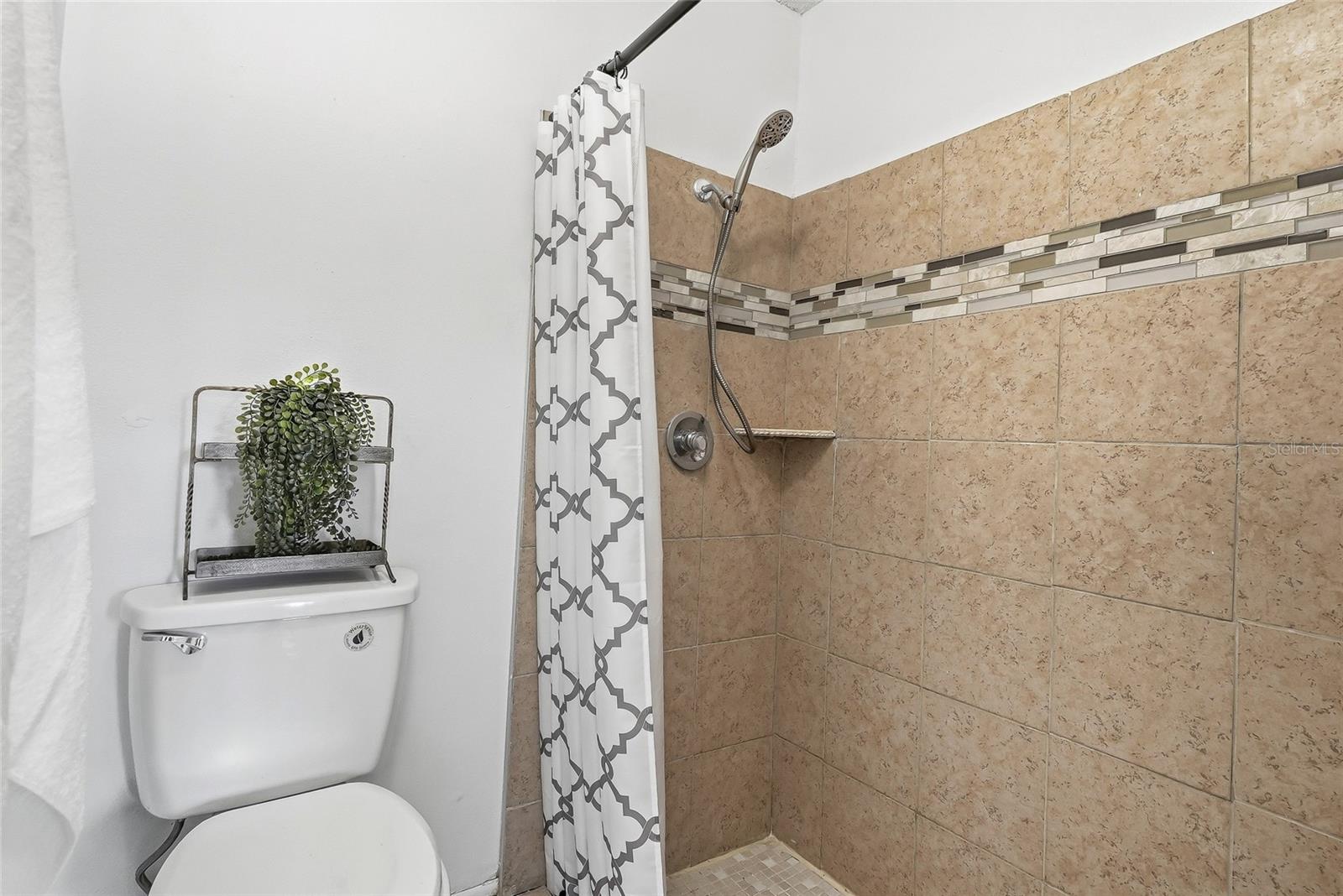 2265 Bancroft Cir S #b Property Photo 25
