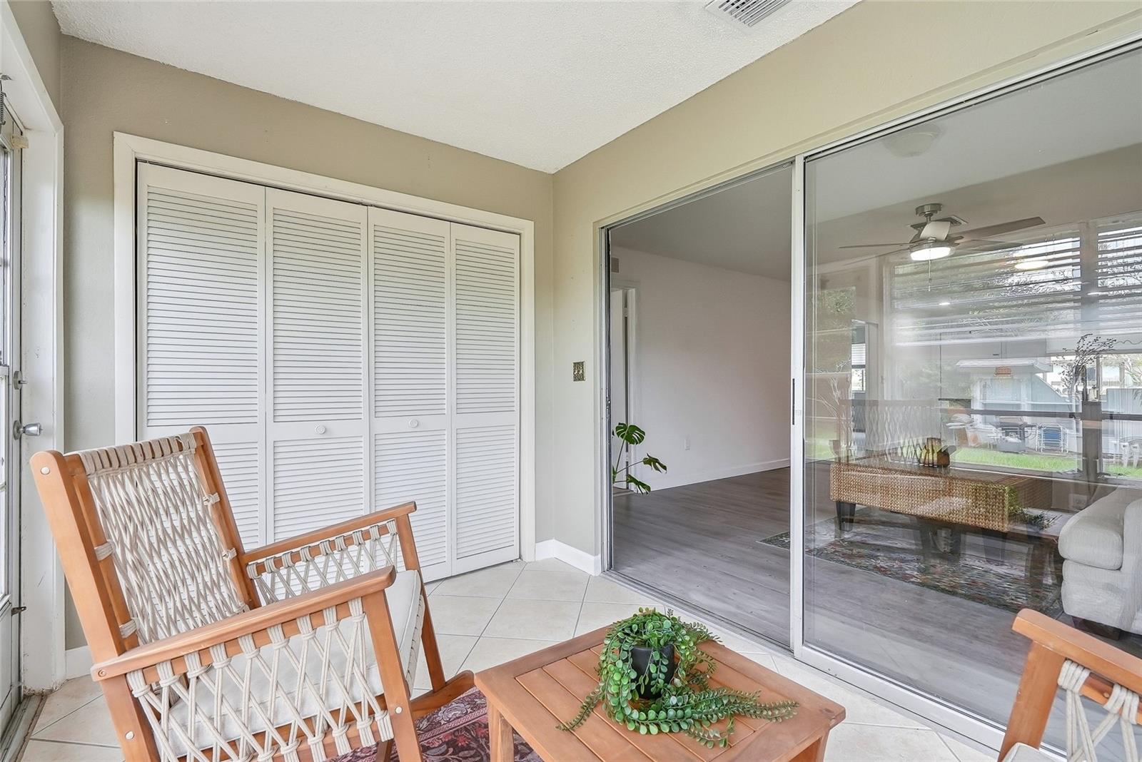 2265 Bancroft Cir S #b Property Photo 34