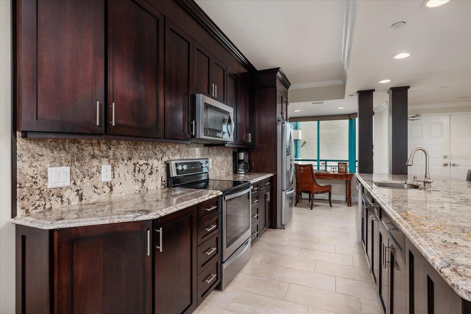 1520 Gulf Blvd #1107 Property Photo 7