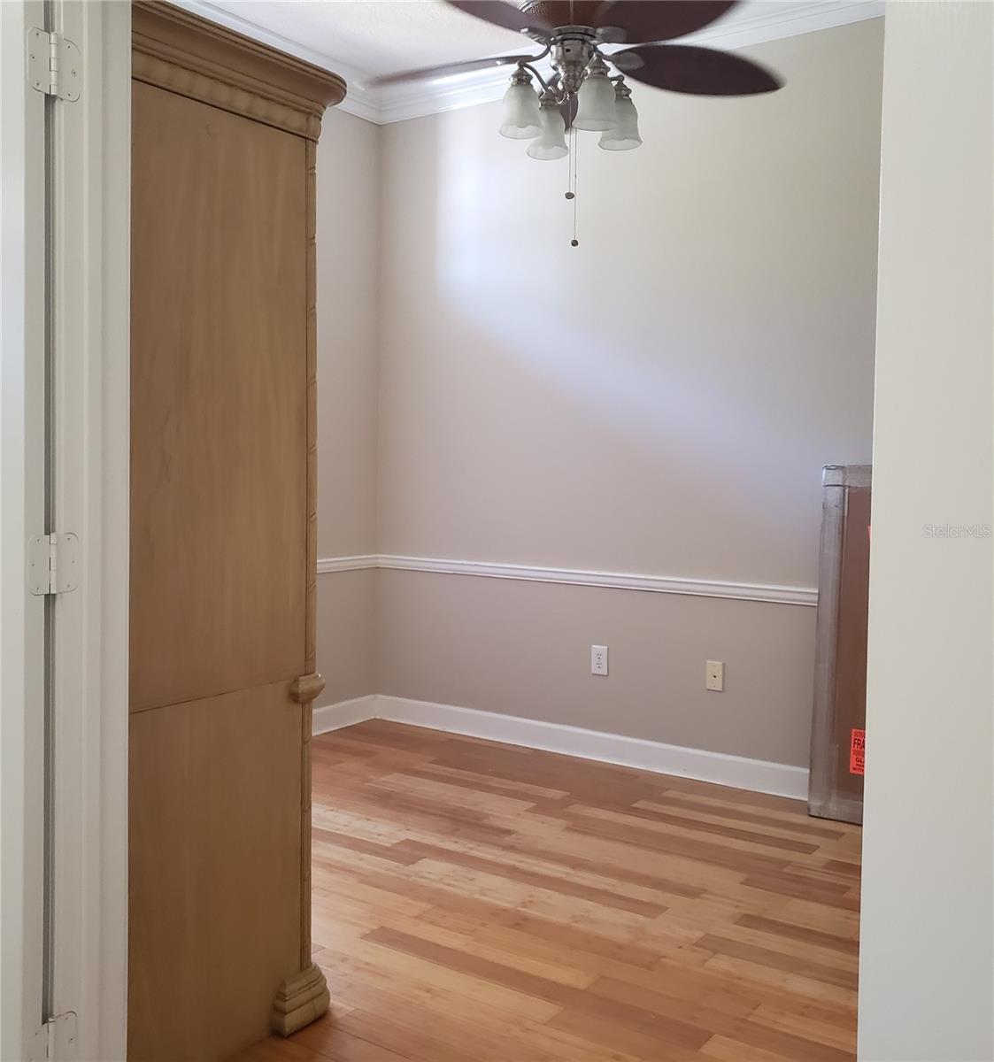 25638 Ferdinand Ct Property Photo 5