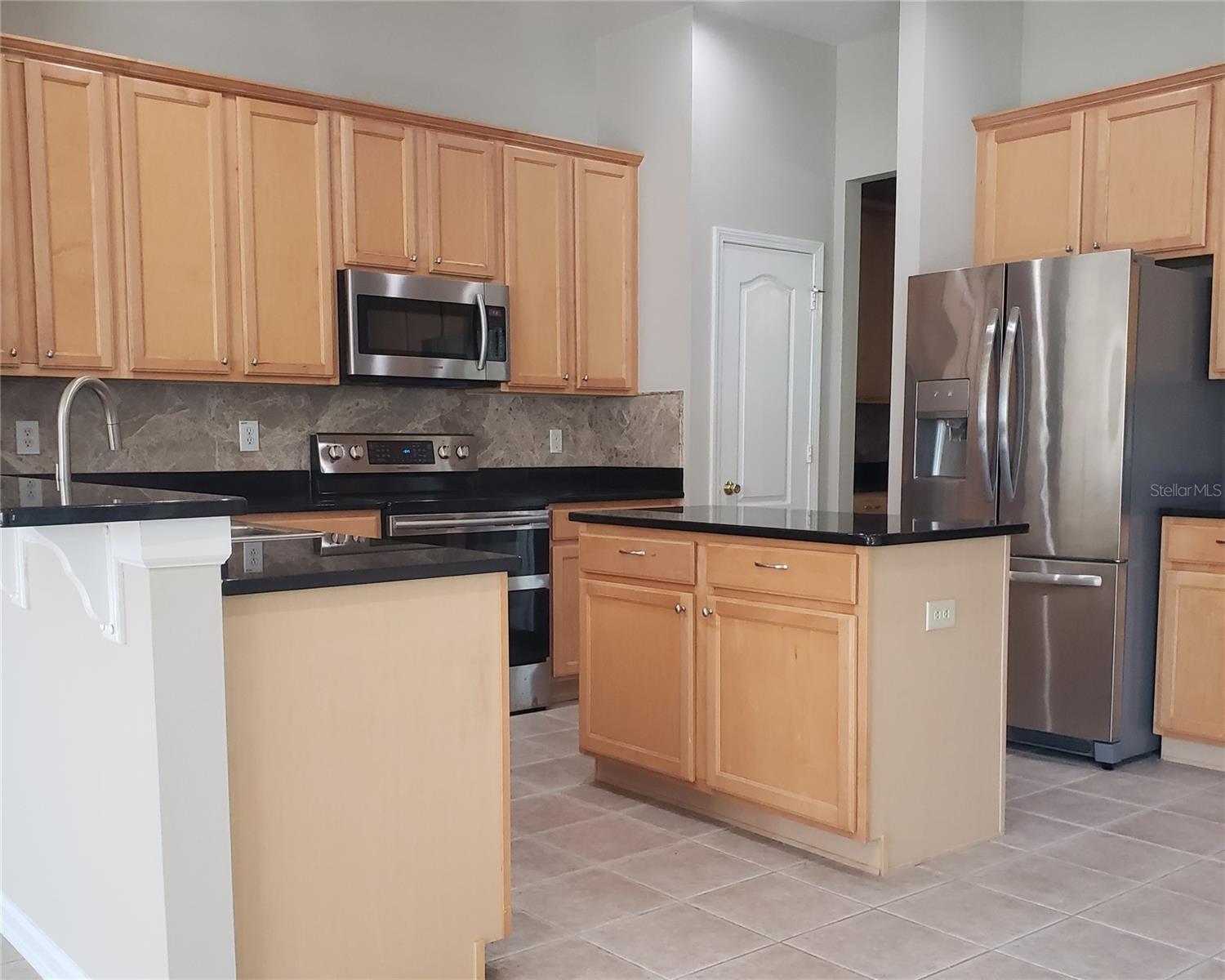 25638 Ferdinand Ct Property Photo 10