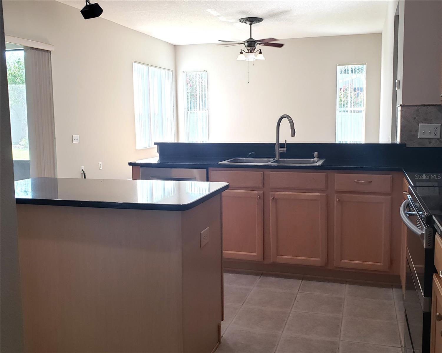 25638 Ferdinand Ct Property Photo 15