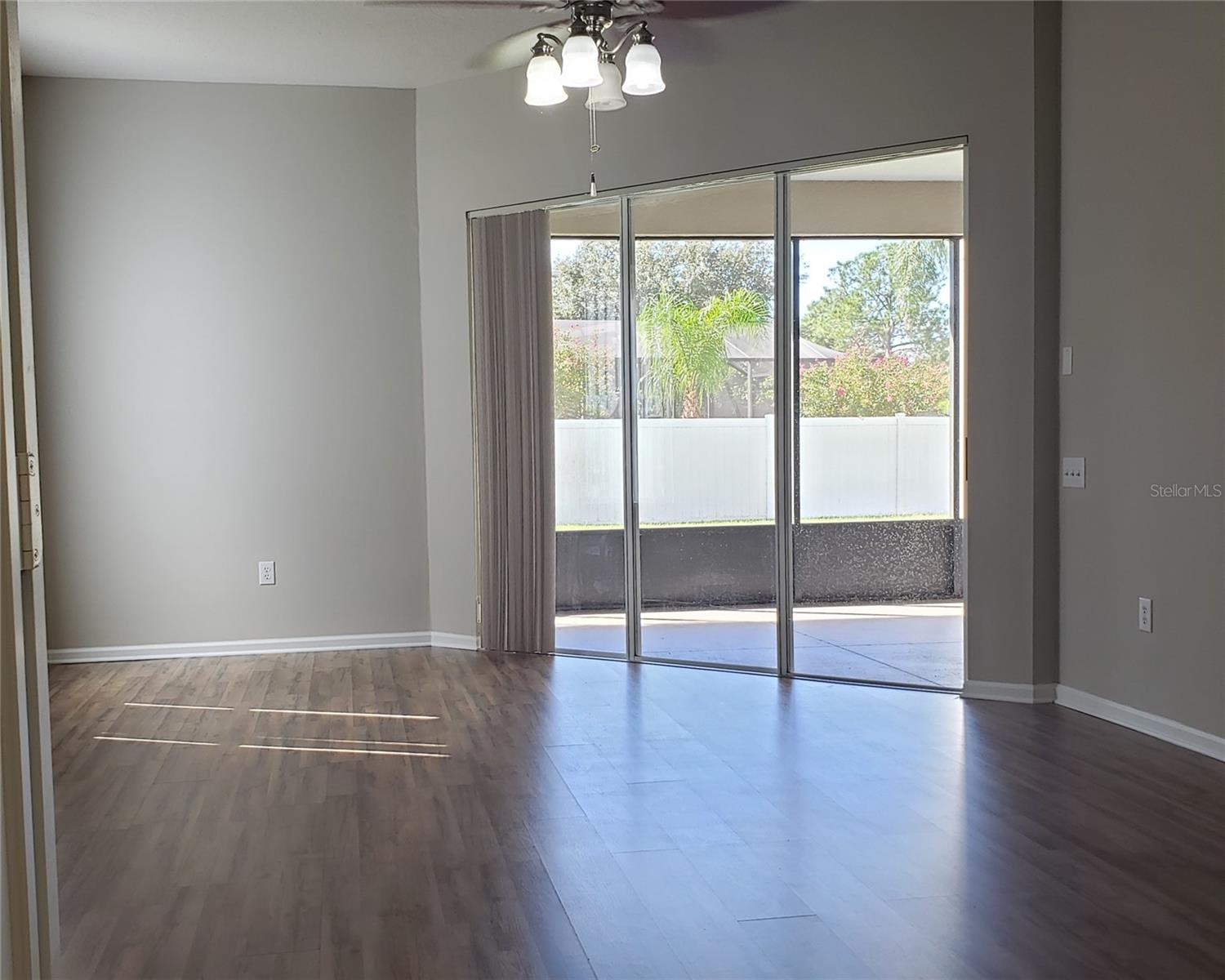 25638 Ferdinand Ct Property Photo 23