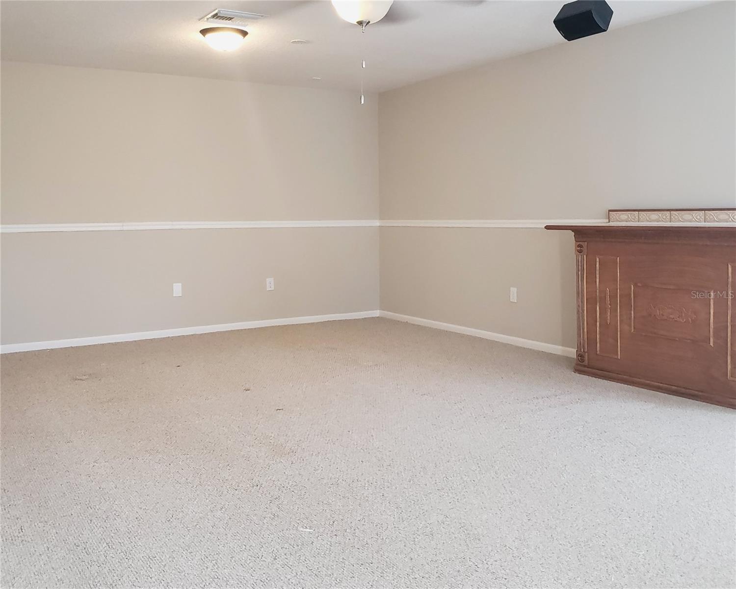 25638 Ferdinand Ct Property Photo 39