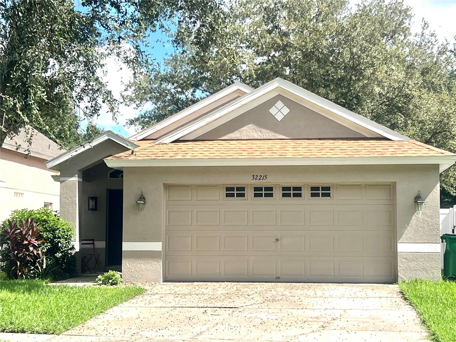 32215 Fish Hook Loop Property Photo 1