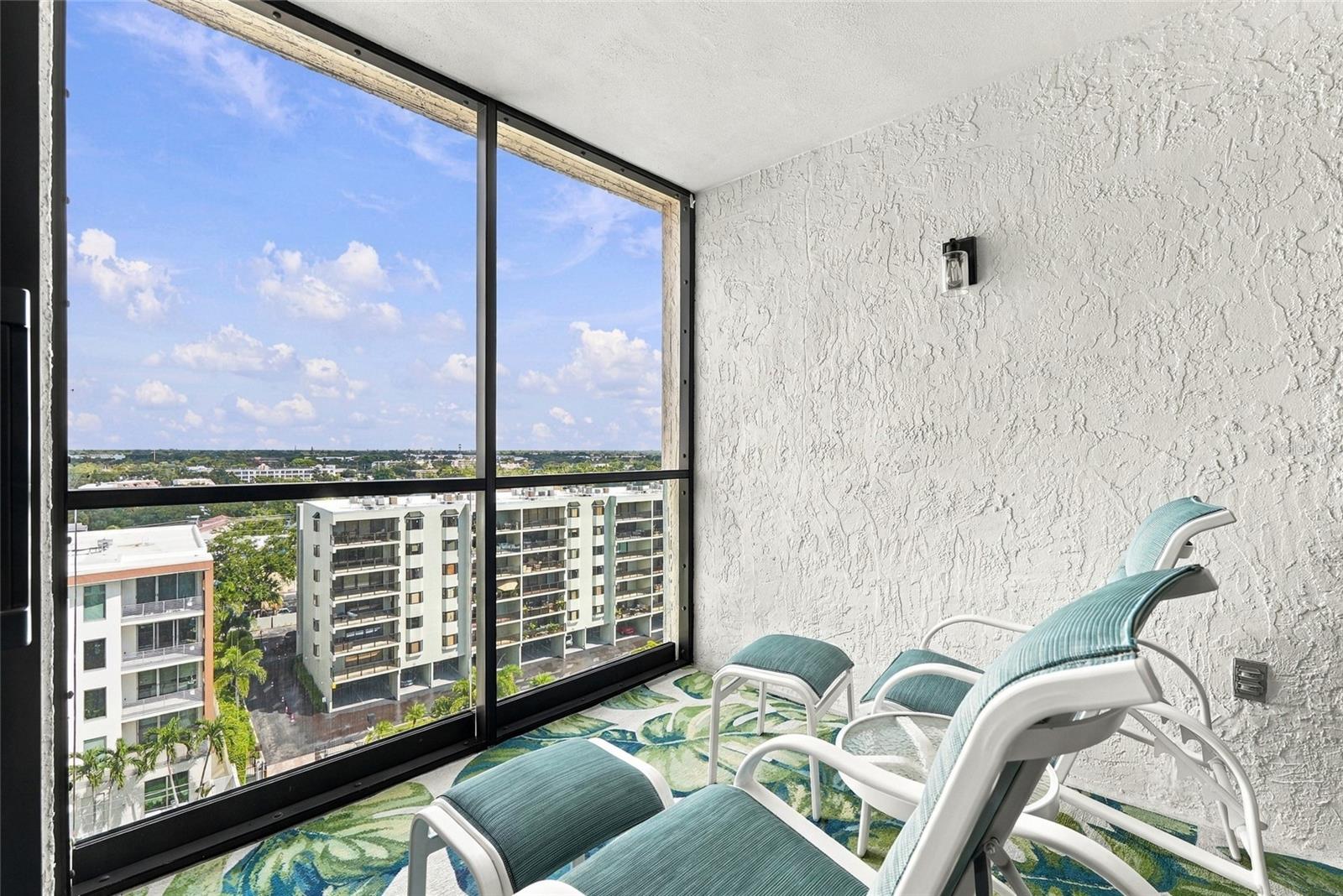 707 S Gulfstream Ave #1006 Property Photo 3