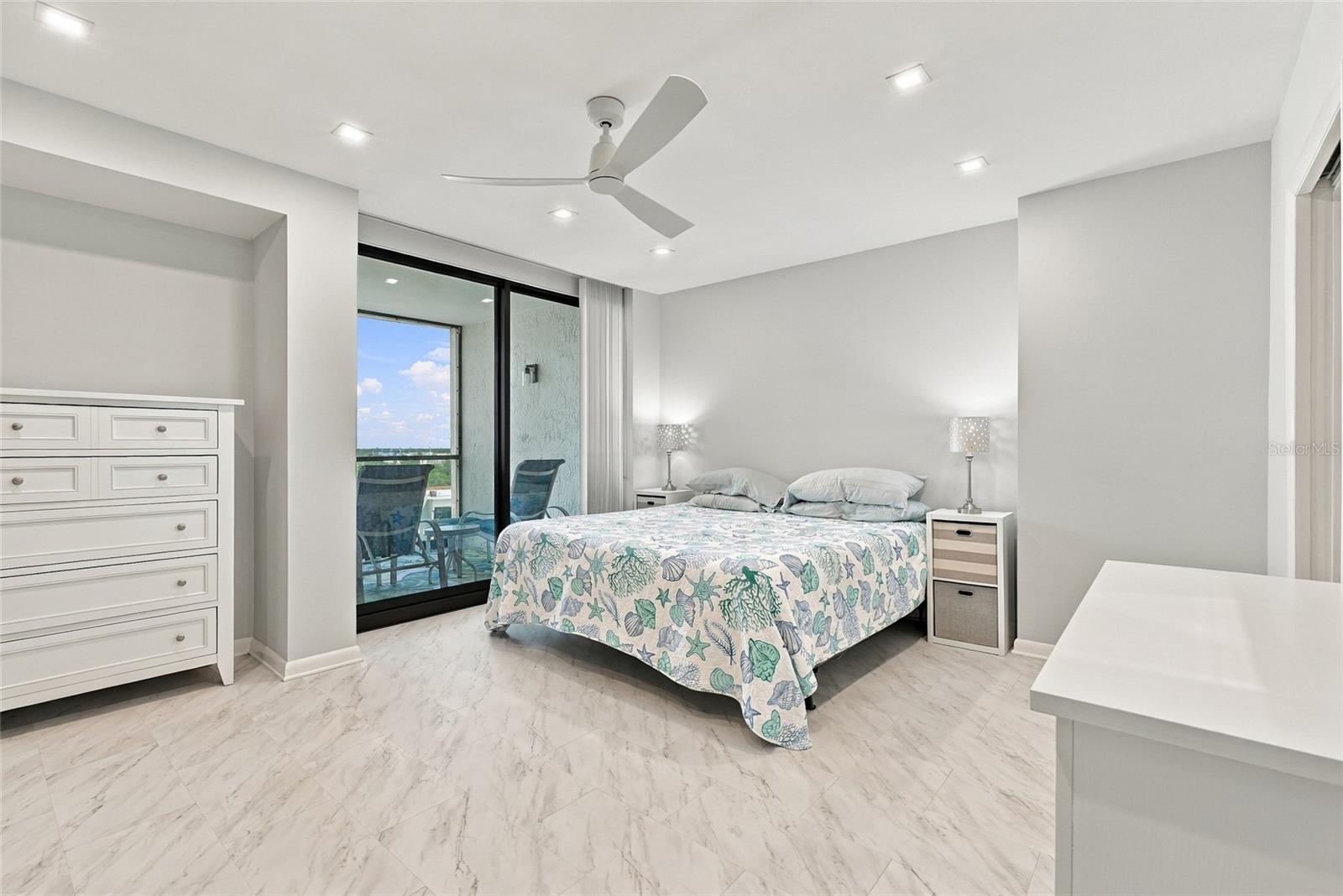 707 S Gulfstream Ave #1006 Property Photo 4