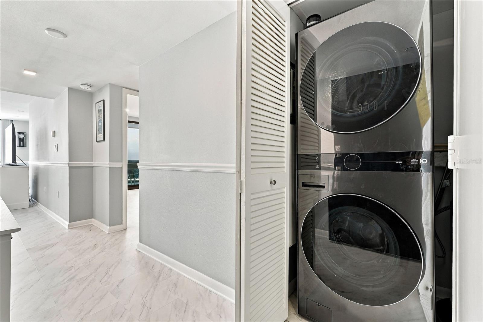 707 S Gulfstream Ave #1006 Property Photo 8