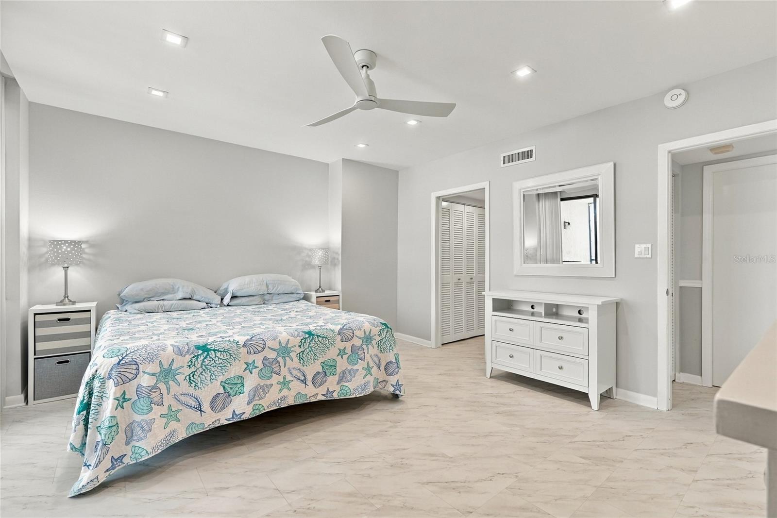707 S Gulfstream Ave #1006 Property Photo 30