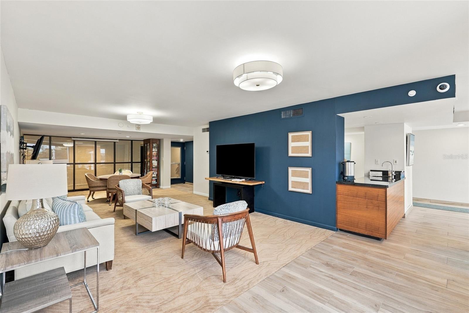 707 S Gulfstream Ave #1006 Property Photo 49