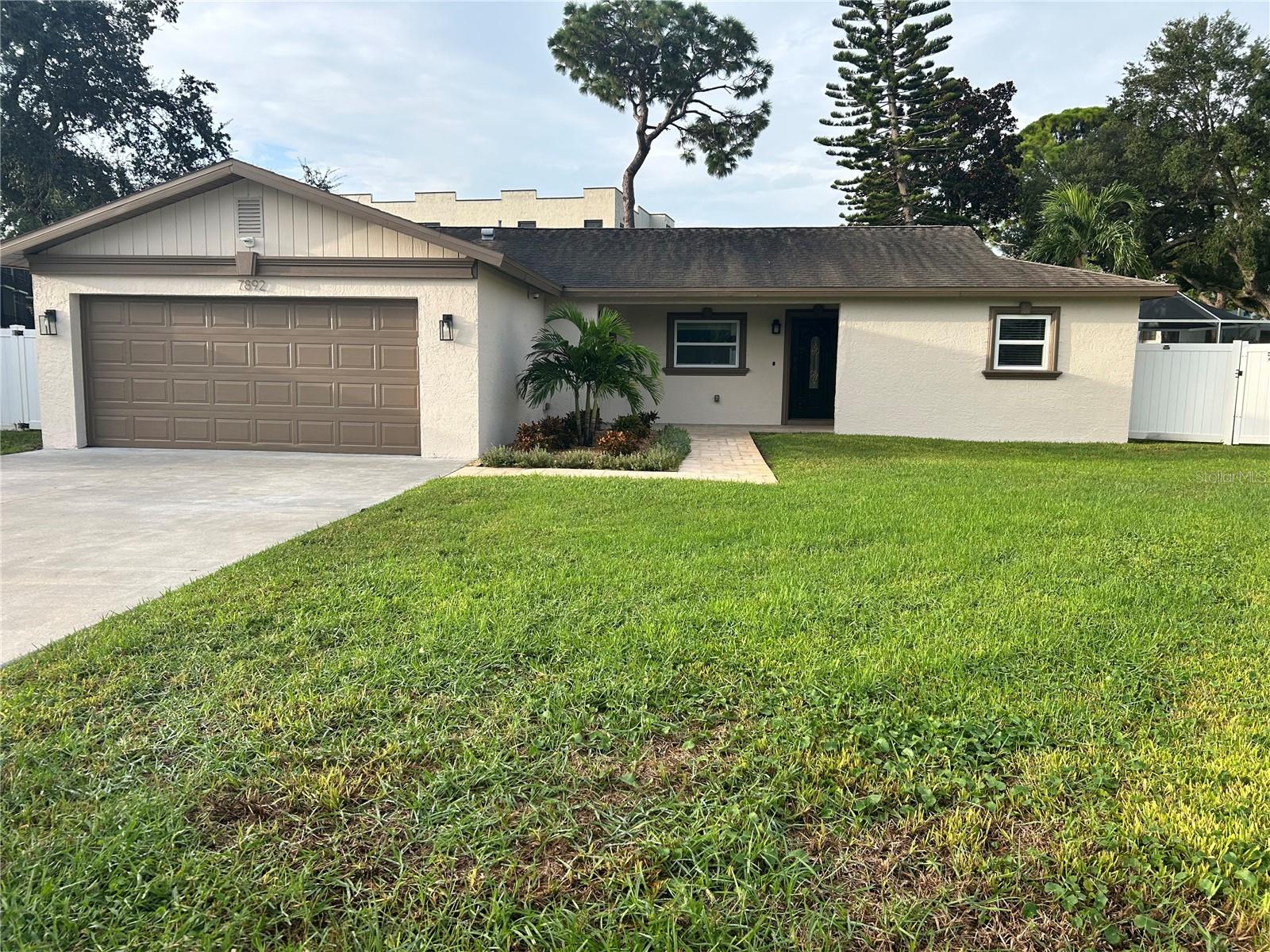 7892 Sundown Dr N Property Photo 1