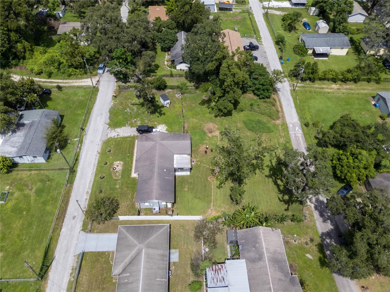 5217 Peach Ave Property Photo 8