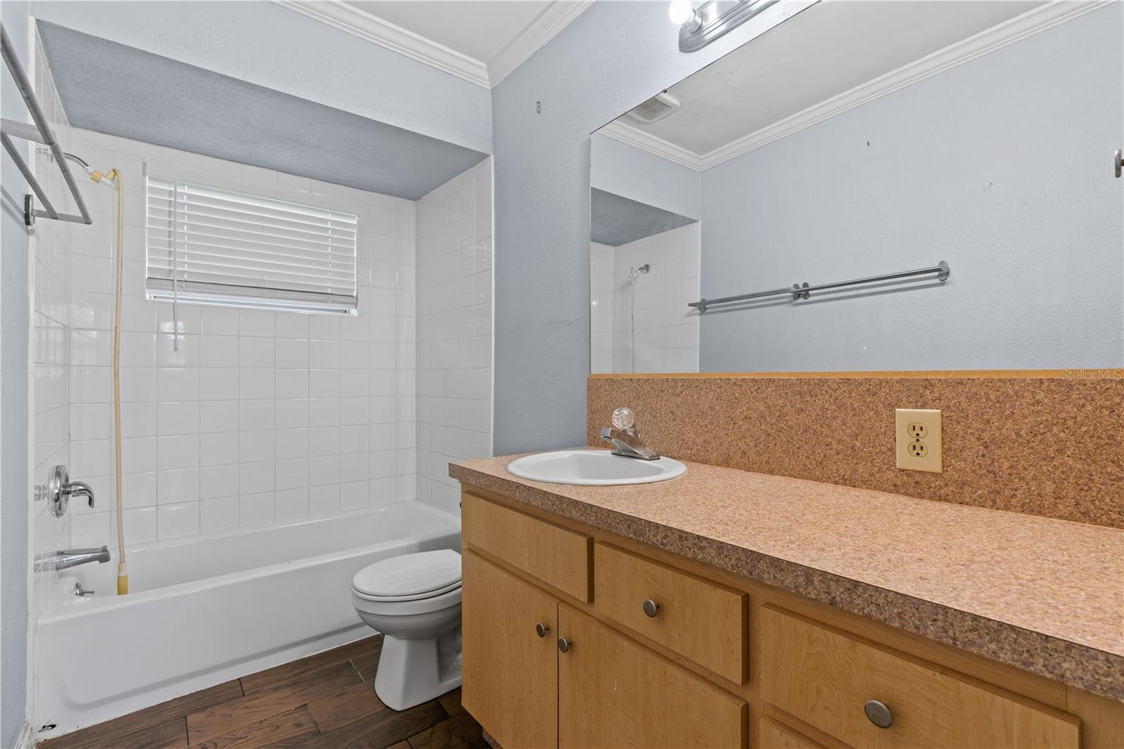 5217 Peach Ave Property Photo 31