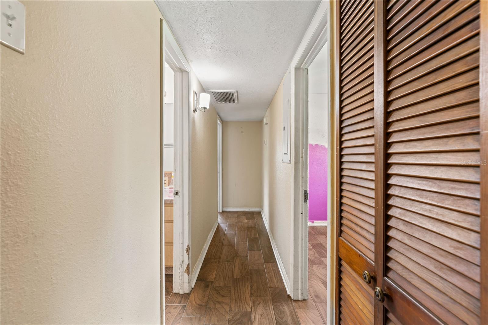 5217 Peach Ave Property Photo 32