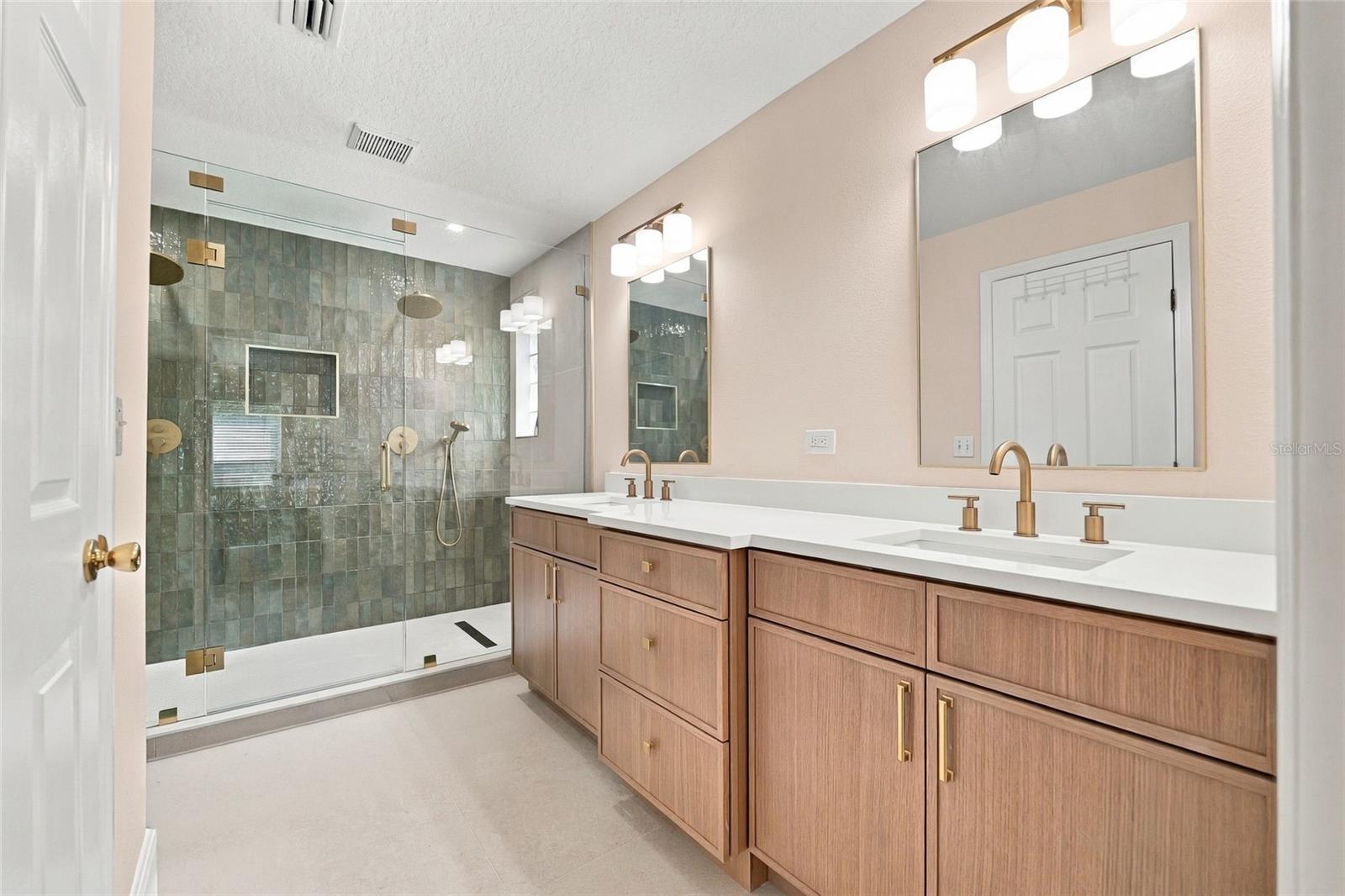 17704 Nathans Dr Property Photo 18
