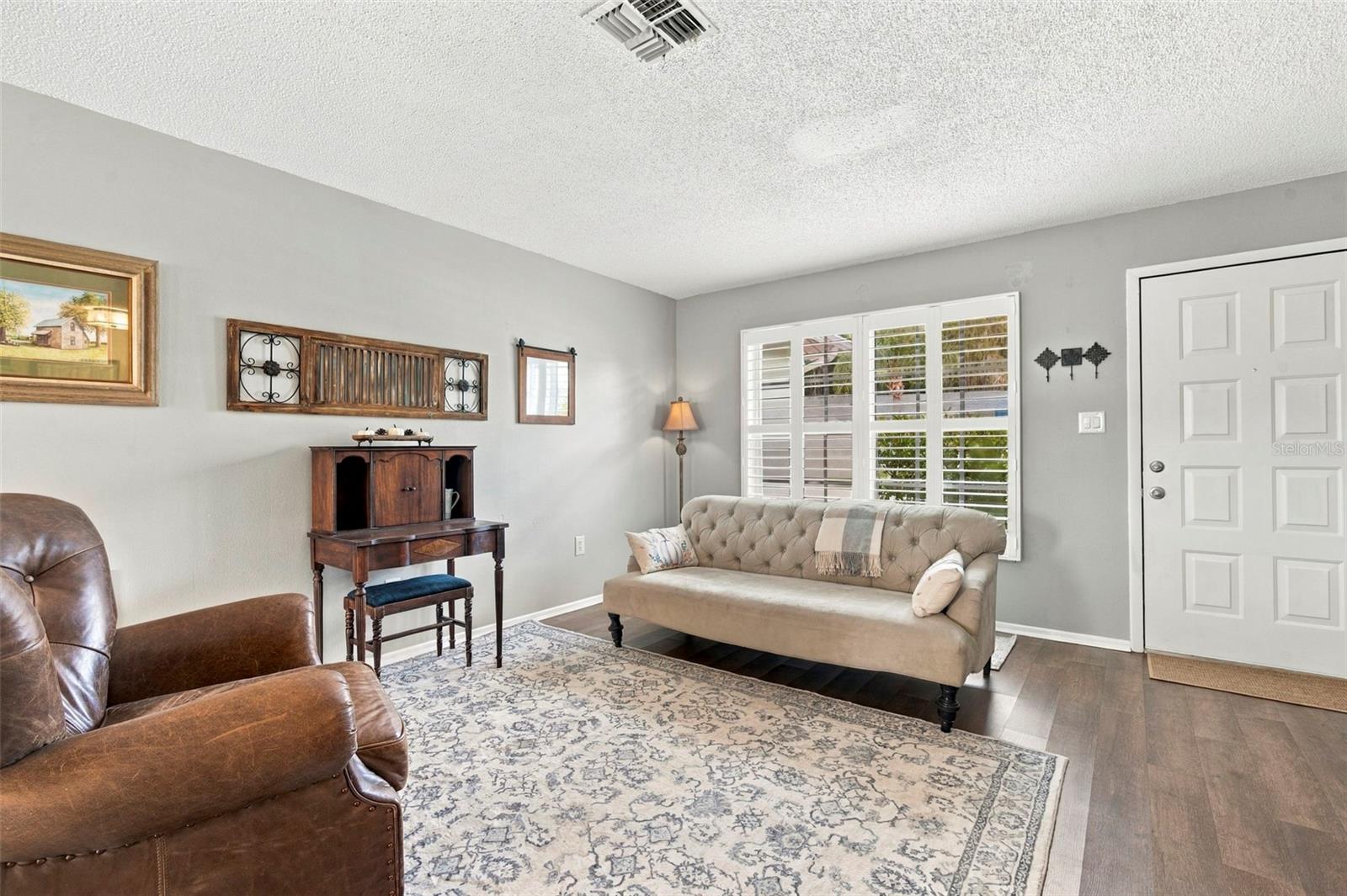 4620 Tiburon Dr Property Photo 6
