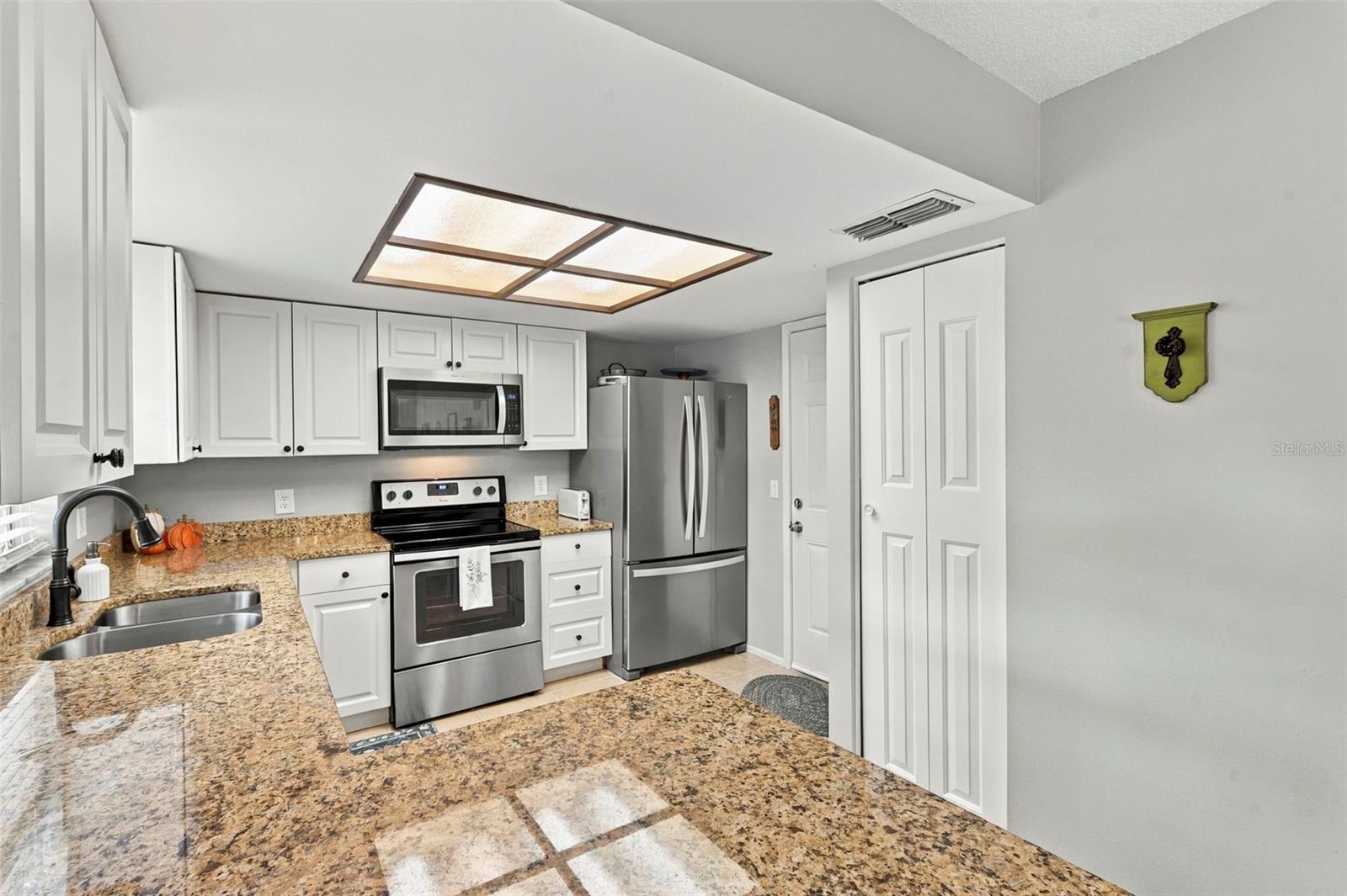 4620 Tiburon Dr Property Photo 15