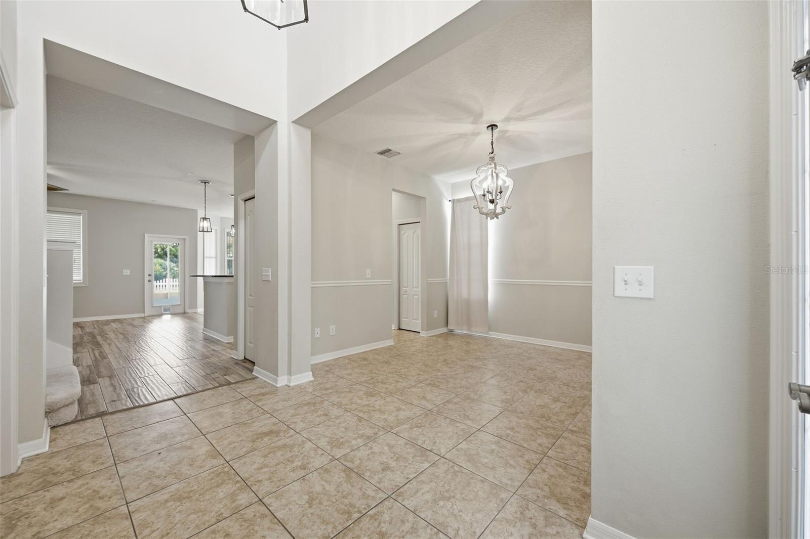 7207 Forest Mere Dr Property Photo 5
