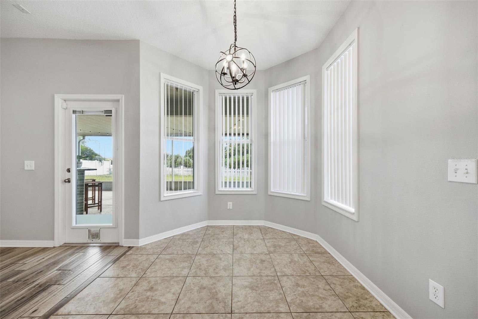 7207 Forest Mere Dr Property Photo 16