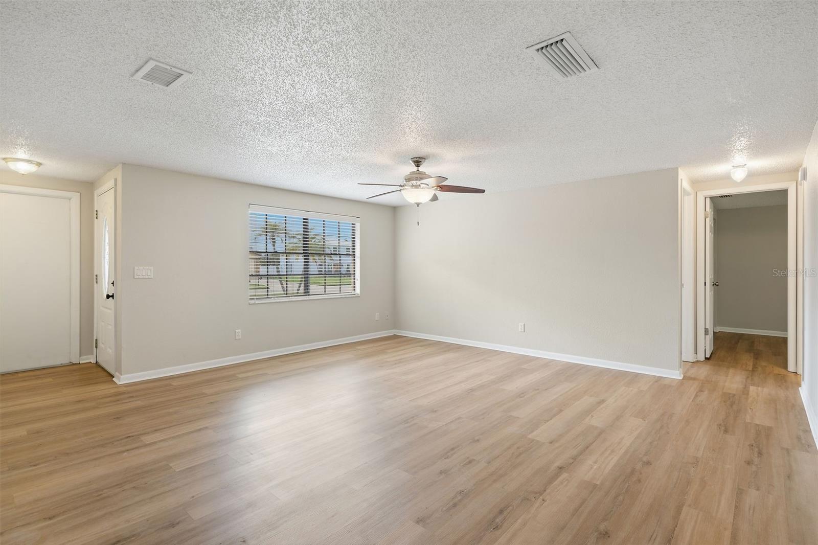 1417 Foggy Ridge Pkwy Property Photo 5
